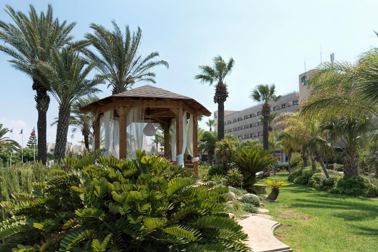 Palm Beach Hotel & Bungalows Larnaca Ngoại thất bức ảnh